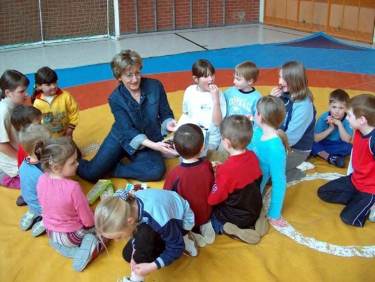 Kindergarten- und Grundschulkinder beim TCW-Training 2004