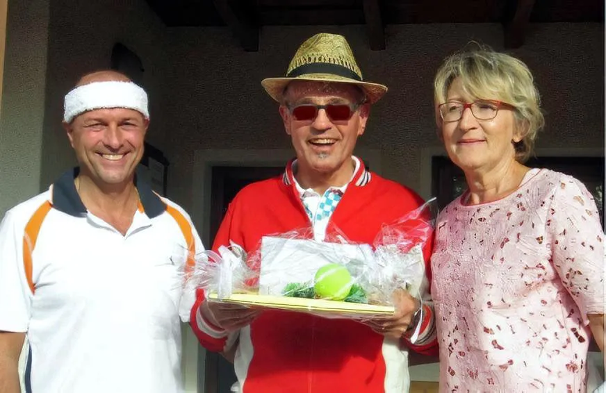 Drei Abteilungsleiter beim Nostalgieturnier „30 Jahre TCW“